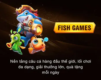 Bàn Poker với chip và bài